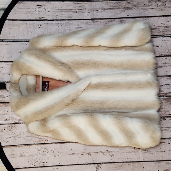 Vintage Jordache Faux Fur Coat - Picture 2 of 8